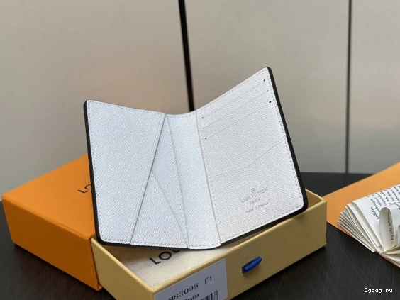LOUIS Organizer-7.5*11.1*1 Pocket VUITTON cm 0810